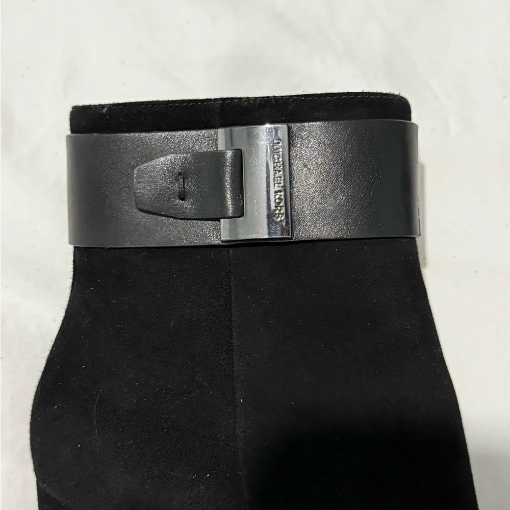 Michael Kors - Women’s- Black Ankle Booties - Size 5.5